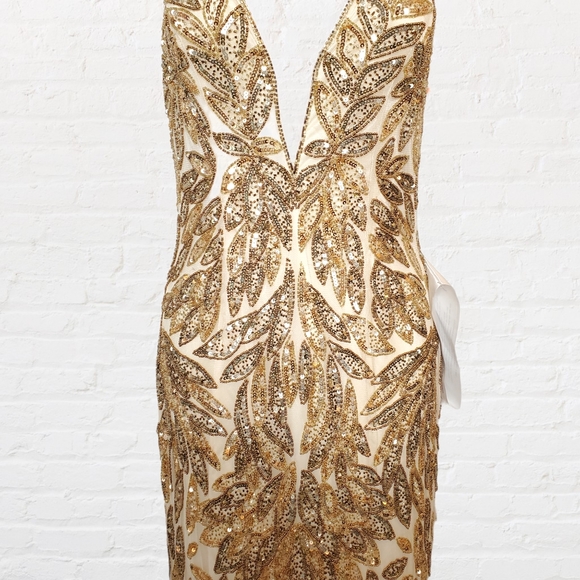 Mac Duggal | Dresses | Mac Duggal Gold Sequin Leaf Column Gown | Poshmark